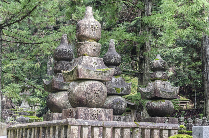 186 - Koyasan - cementerio de Okunoin